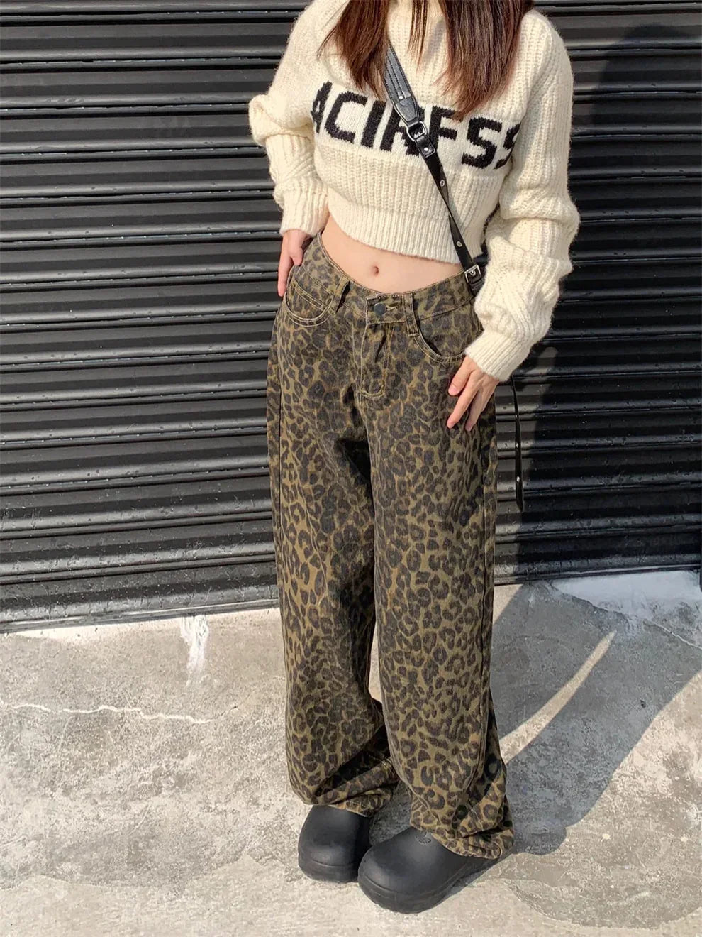 Leopard Print Womens Jeans – Trendy Skinny Fit, High-Quality Cotton, Flattering Design for Casual or Night Out-3