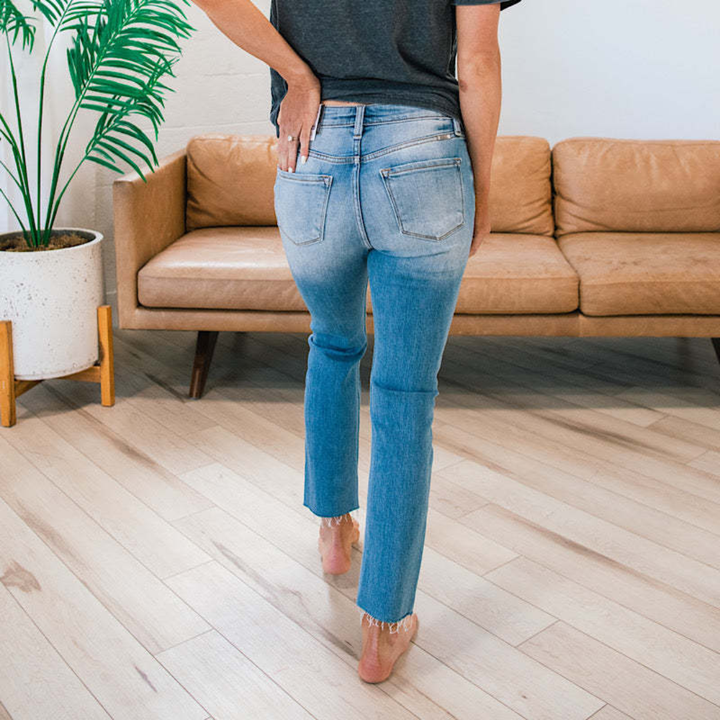 Women Vintage Wash Button Jeans Artisio