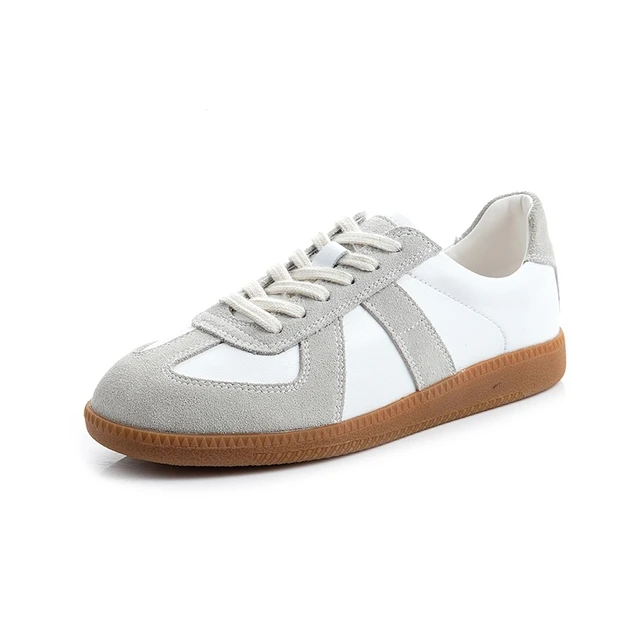 Women Chic Retro Court Sneakers Artisio