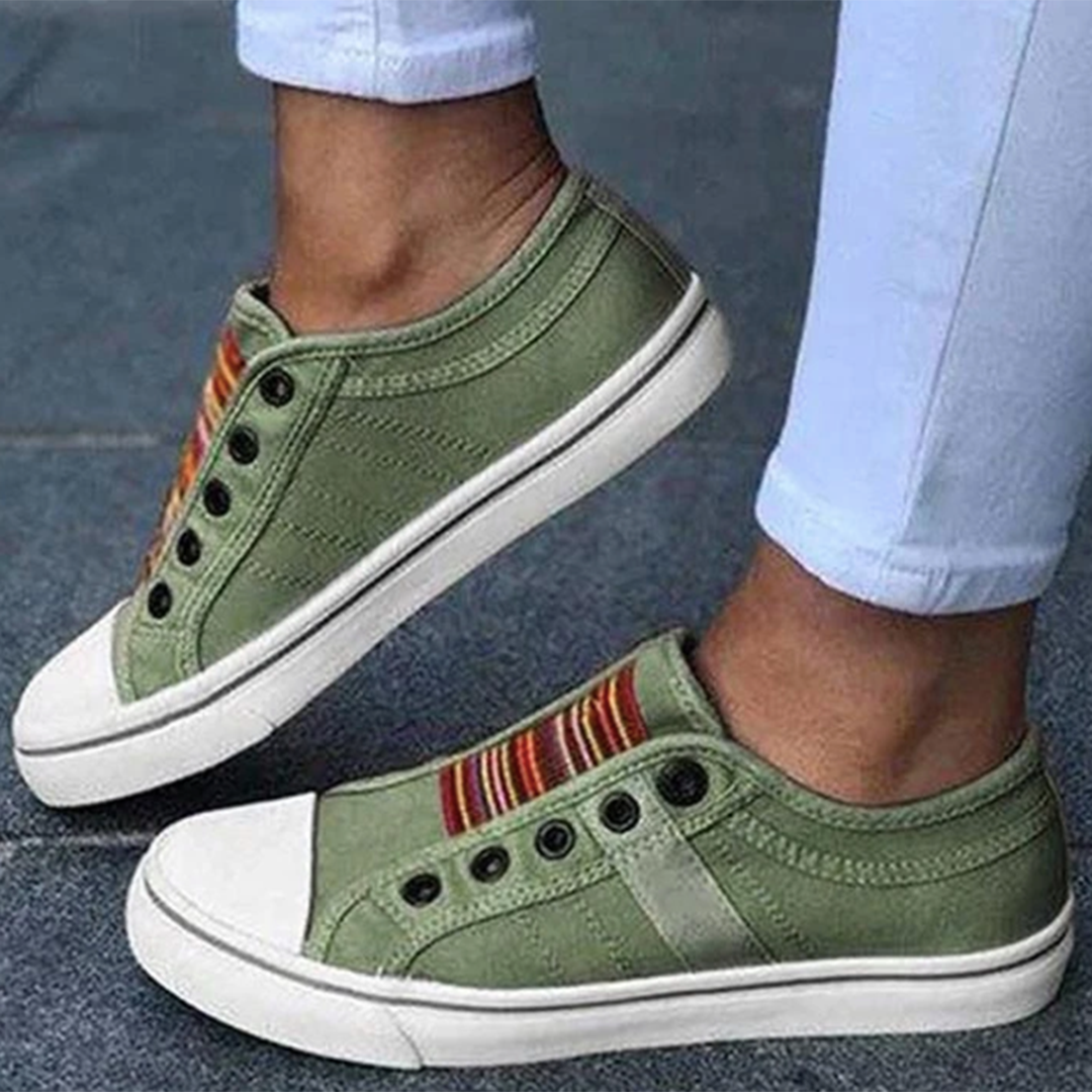 Women Low Top Comfort Canvas Shoes Artisio