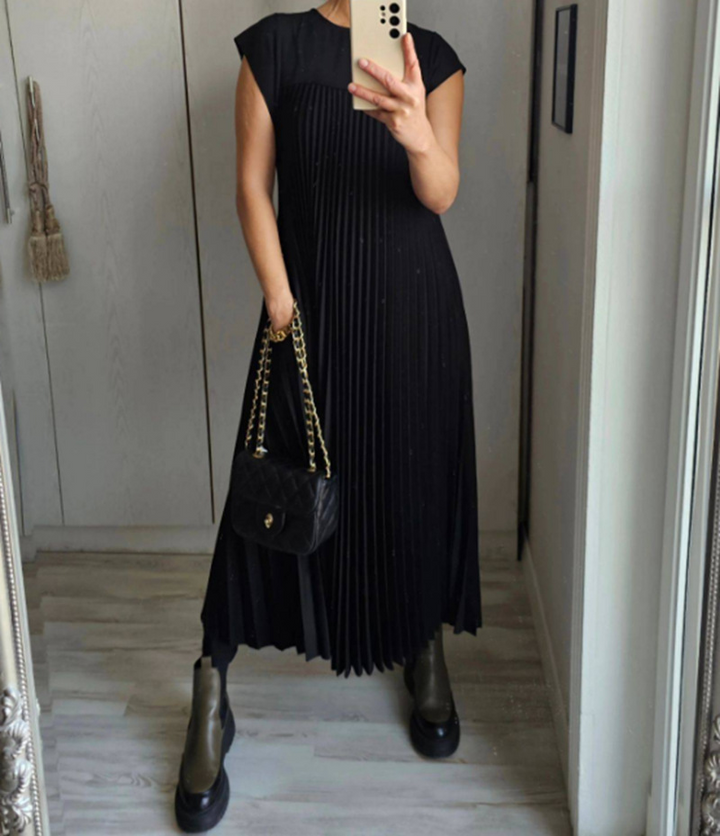 Women Pleated Maxi Dress Artisio