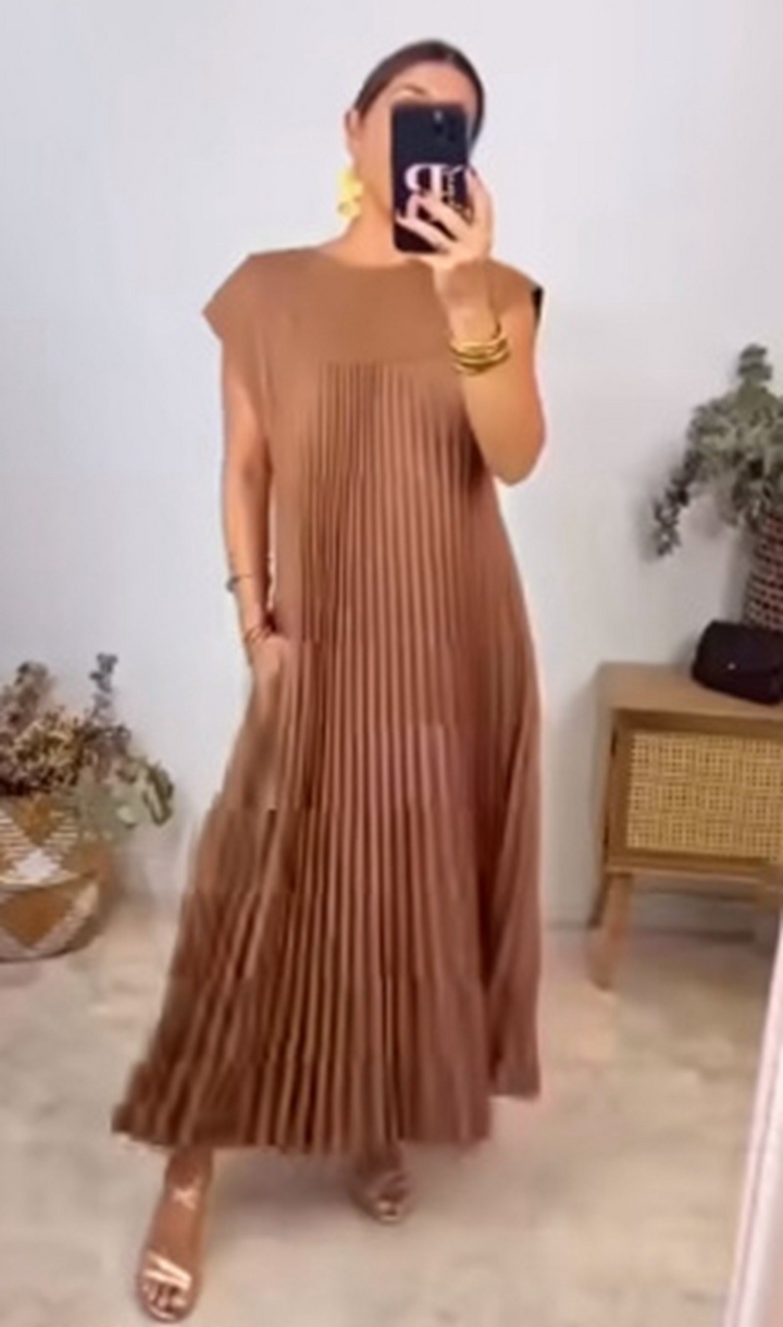 Women Pleated Maxi Dress Artisio