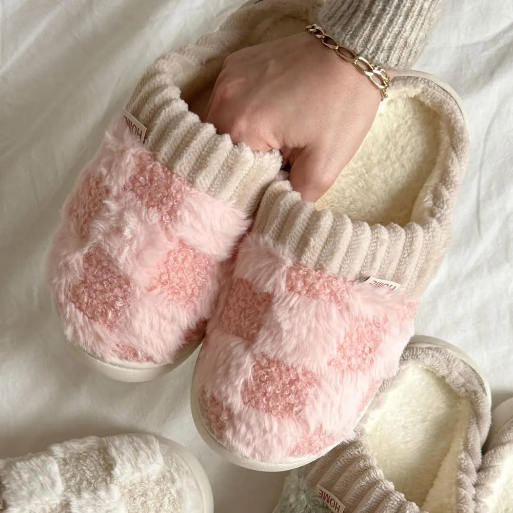 Women's Check Plush Slip-On Slippers Artisio