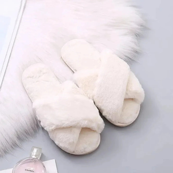 Women’s Fluffy Cross Band Slippers Artisio
