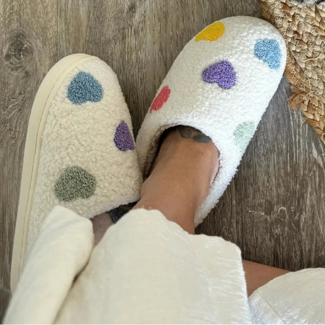 Women’s Heart Plush Slippers Artisio
