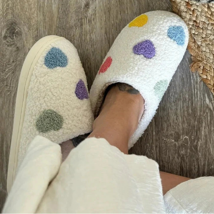 Women’s Heart Plush Slippers Artisio