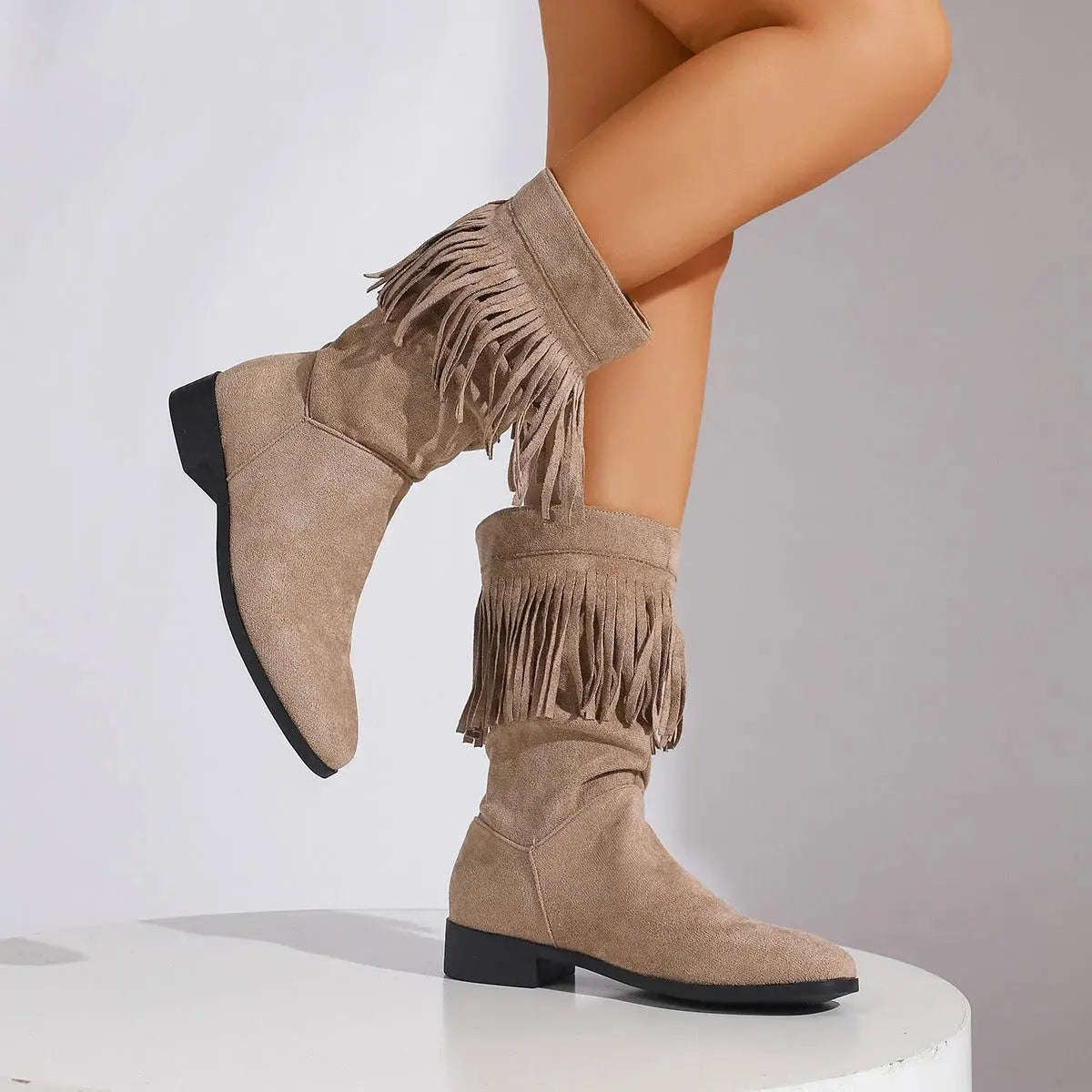 Women’s Mid-Calf Suede Fringe Boots Artisio