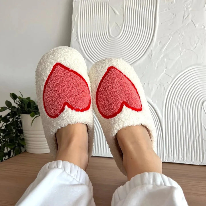 Women’s Plush Cozy Slippers Artisio