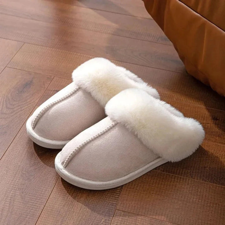 Women’s Plush Slip-On Slippers Artisio