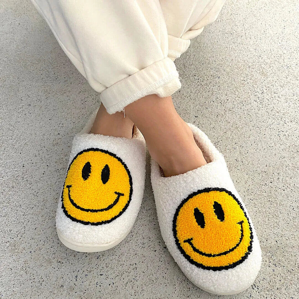 Women's Plush Smiley Face Slippers Artisio