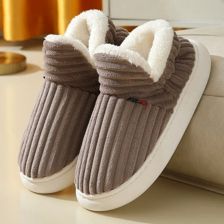 Lara Fluffy Slippers